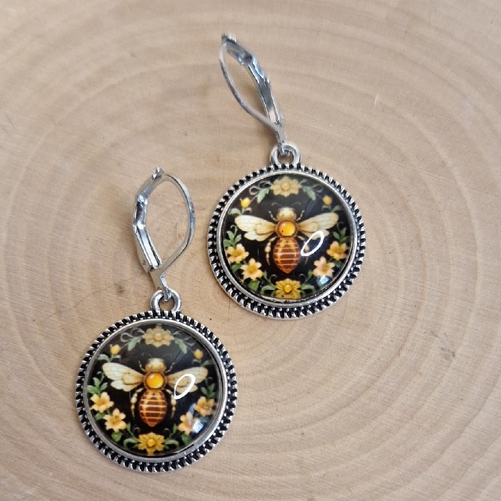 Bee Design Silver Earrings